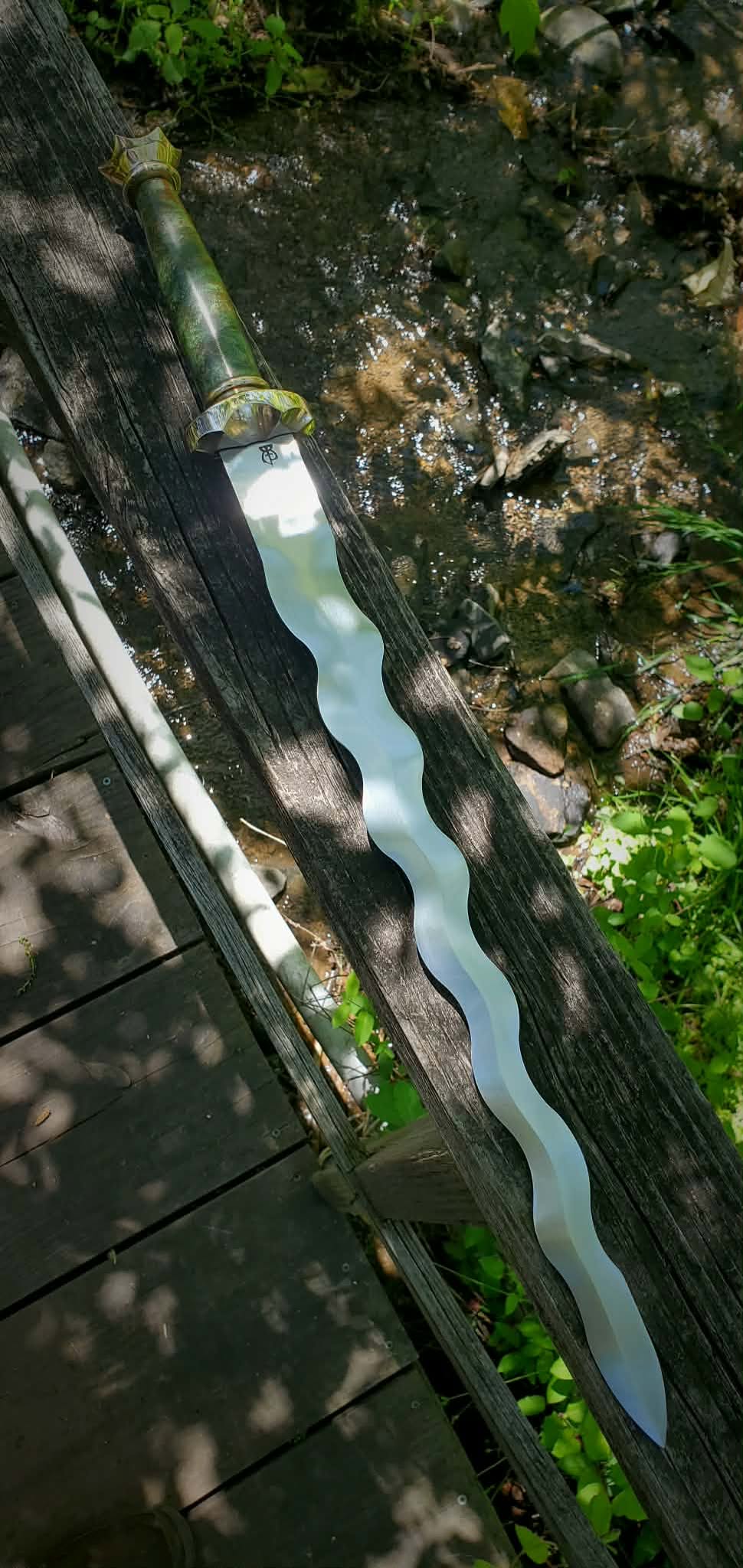 Flamberge dagger
