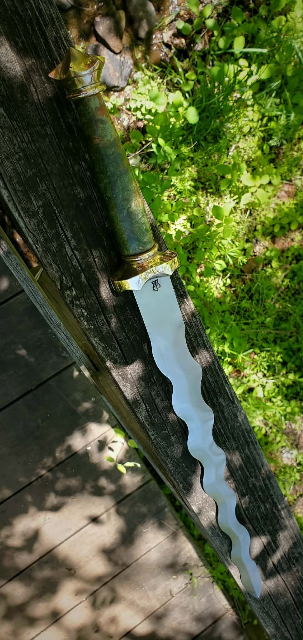 Flamberge dagger