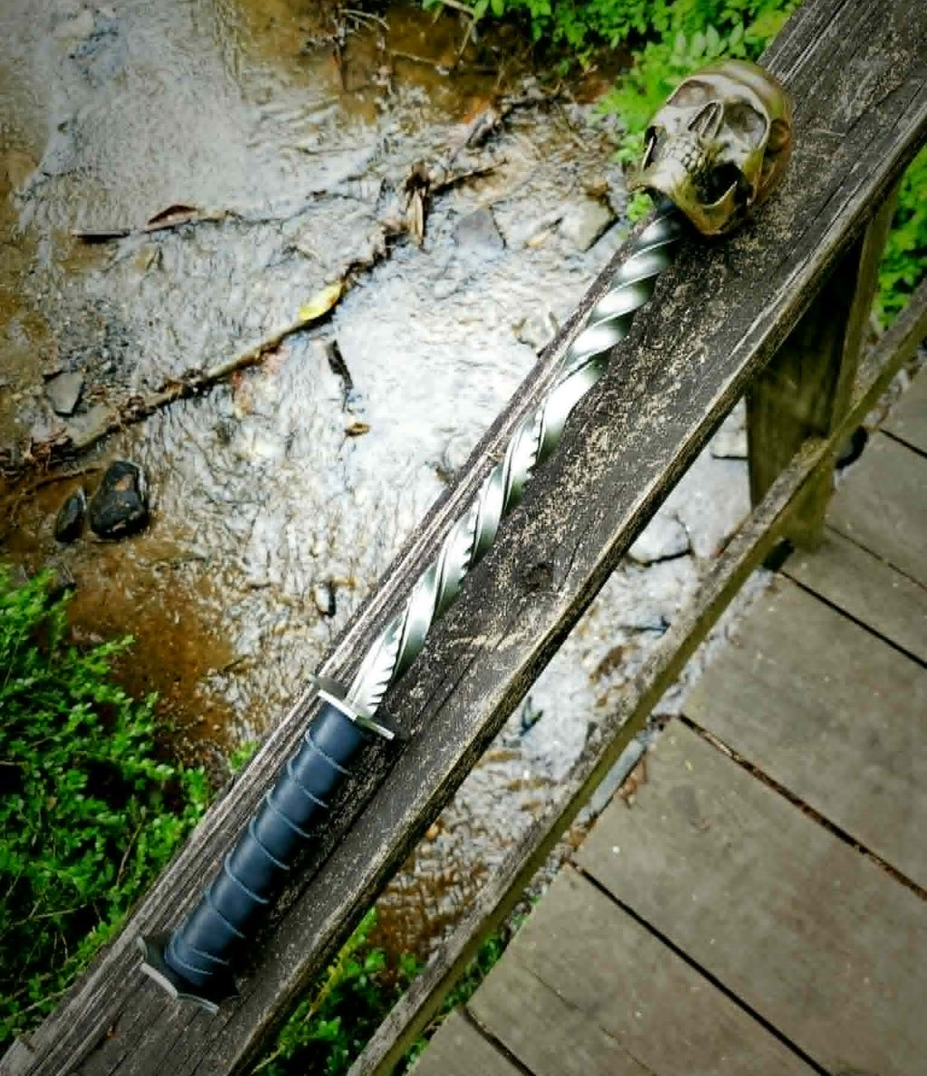 Chiseled Bronze Skull Mace